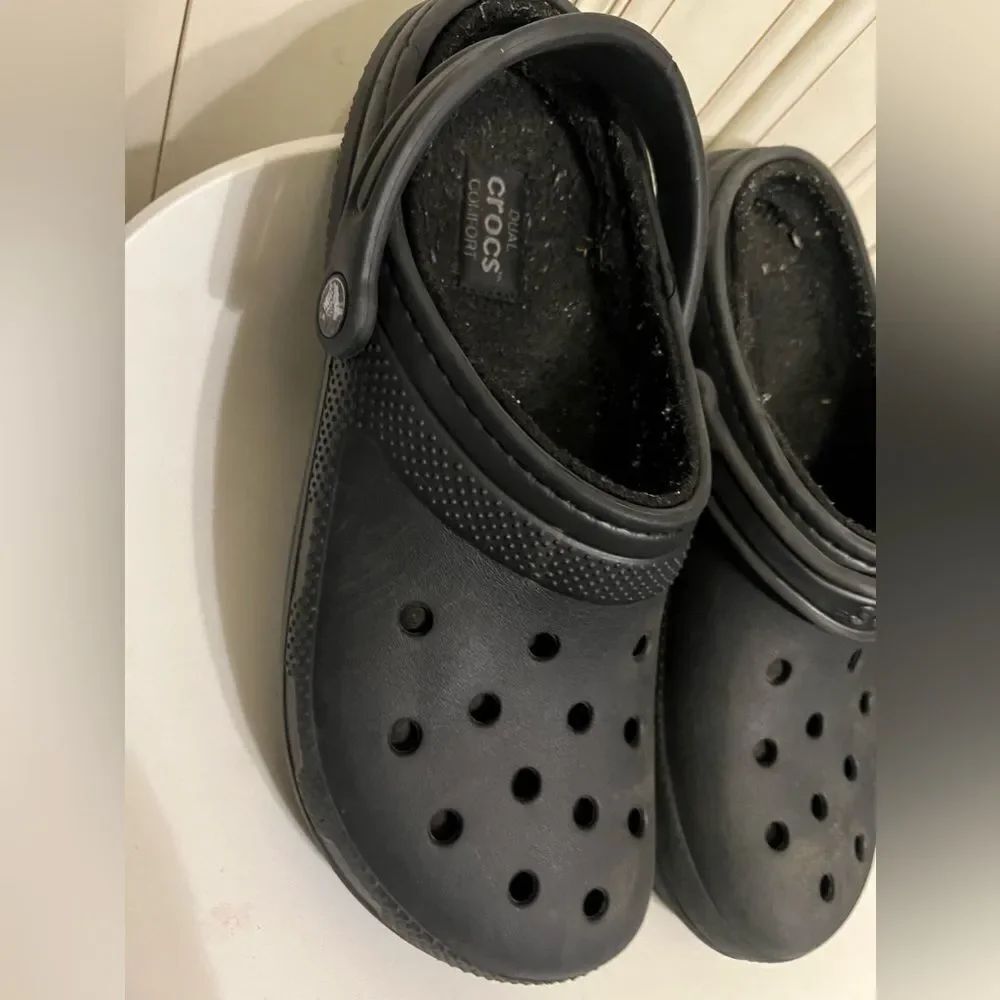 Crocs Unisex Adult Classic Lined Clog Men's 9 Women's 11 Black  Fuzzy